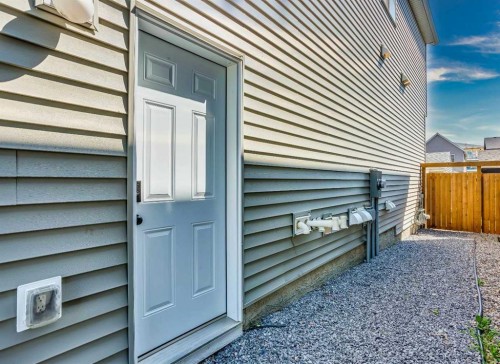 112 Lucas Street Nw, Calgary, AB - Outdoor With Exterior