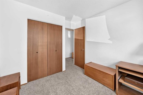7108 Silverview Road Nw, Calgary, AB 