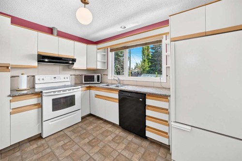 7108 Silverview Road Nw, Calgary, AB 