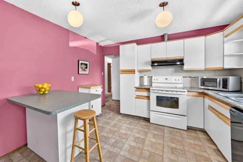 7108 Silverview Road Nw, Calgary, AB 