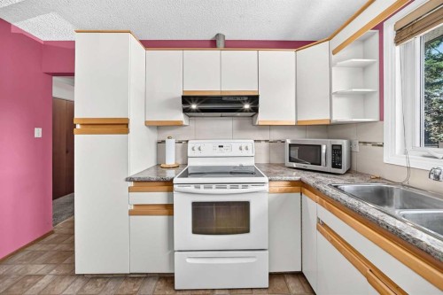 7108 Silverview Road Nw, Calgary, AB 