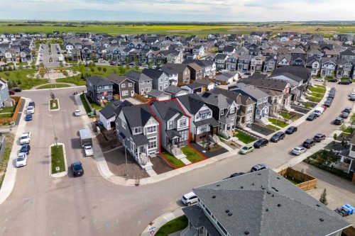 31 Magnolia Grove Se, Calgary, AB - Outdoor With View