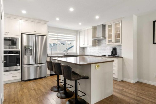 31 Magnolia Grove Se, Calgary, AB - Indoor Photo Showing Kitchen With Upgraded Kitchen