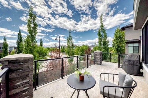 33 Aspen Summit Circle Sw, Calgary, AB 