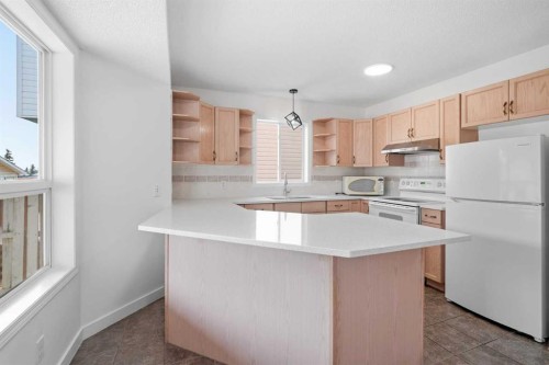 66 Arbour Wood Mews Nw, Calgary, AB - Indoor Photo Showing Kitchen