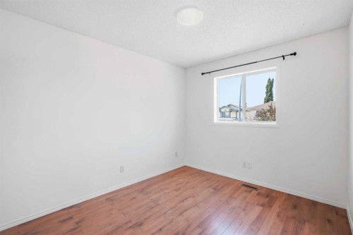 66 Arbour Wood Mews Nw, Calgary, AB - Indoor Photo Showing Other Room