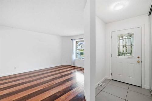 66 Arbour Wood Mews Nw, Calgary, AB - Indoor Photo Showing Other Room