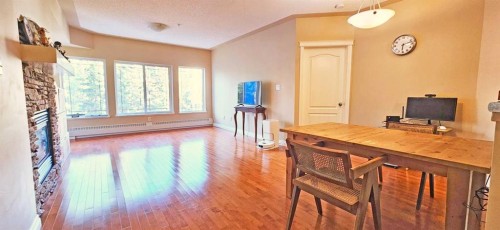 305-30 Discovery Ridge Close Sw, Calgary, AB - Indoor