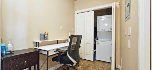 305-30 Discovery Ridge Close Sw, Calgary, AB - Indoor Photo Showing Other Room