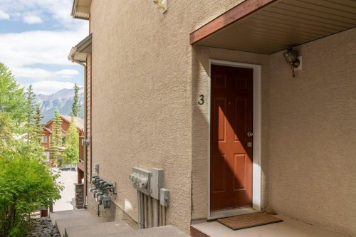 3-809 Wilson Way, Canmore, AB 