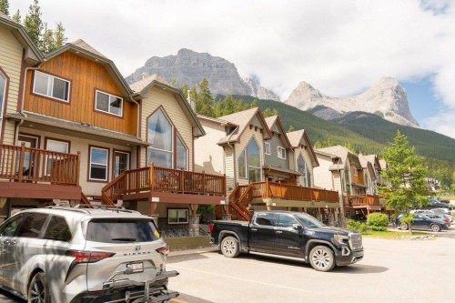 3-809 Wilson Way, Canmore, AB 