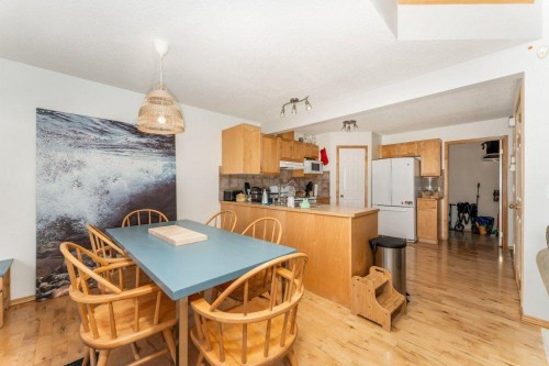 3-809 Wilson Way, Canmore, AB 