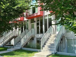 102-1808 27 Avenue SW Calgary, AB T2T 1H1
