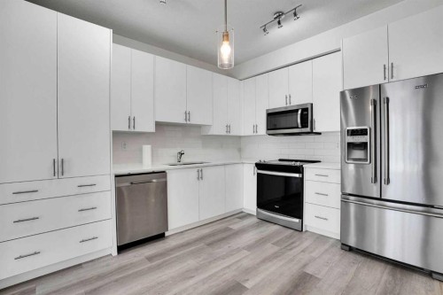 5216-15 Sage Meadows Landing Nw, Calgary, AB - Indoor Photo Showing Kitchen With Stainless Steel Kitchen