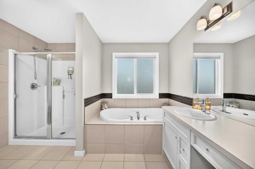 145 Kinniburgh Gardens, Chestermere, AB 