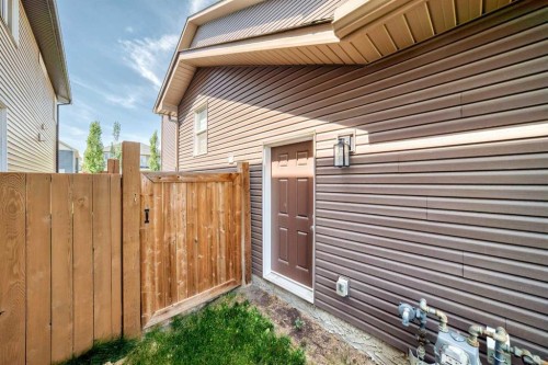 145 Kinniburgh Gardens, Chestermere, AB 