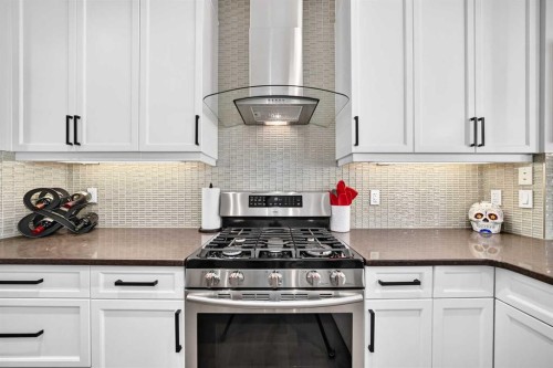 145 Kinniburgh Gardens, Chestermere, AB 