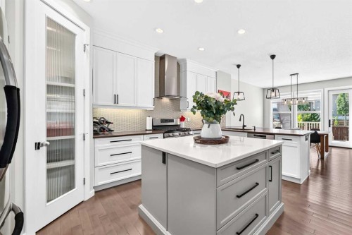 145 Kinniburgh Gardens, Chestermere, AB 