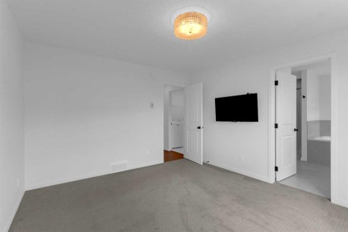 102 Setonstone Manor Se, Calgary, AB 