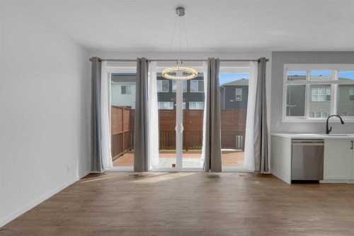 102 Setonstone Manor Se, Calgary, AB 