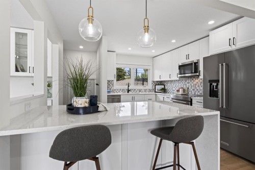 503 88 Avenue Se, Calgary, AB 