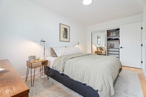 101-740 Bracewood Drive Sw, Calgary, AB - Indoor Photo Showing Bedroom