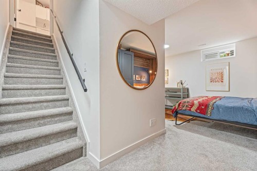 101-740 Bracewood Drive Sw, Calgary, AB - Indoor Photo Showing Bedroom