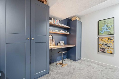 101-740 Bracewood Drive Sw, Calgary, AB - Indoor Photo Showing Other Room