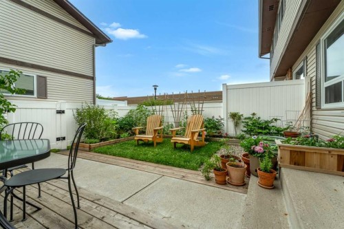 101-740 Bracewood Drive Sw, Calgary, AB - Outdoor With Exterior