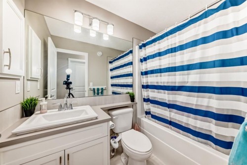 140 Howse Avenue Ne, Calgary, AB 