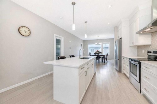 140 Howse Avenue Ne, Calgary, AB 