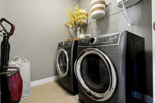 201 Marina Key, Chestermere, AB - Indoor Photo Showing Laundry Room