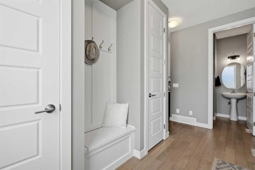 201 Marina Key, Chestermere, AB - Indoor Photo Showing Other Room