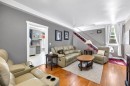 2109 21 Avenue, Bowden, AB  - Indoor Photo Showing Living Room 