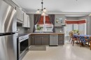 2109 21 Avenue, Bowden, AB  - Indoor Photo Showing Kitchen 