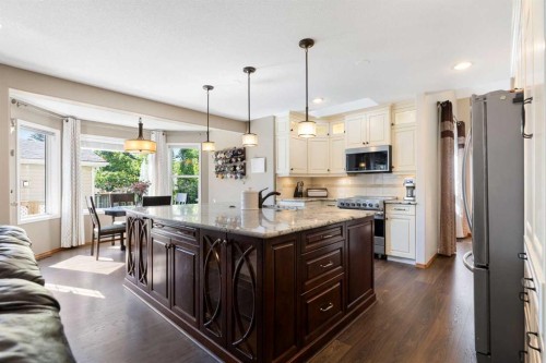 51 Mckenzie Lake Crescent Se, Calgary, AB 