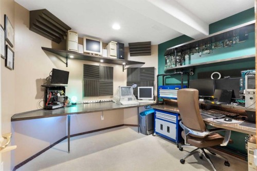 51 Mckenzie Lake Crescent Se, Calgary, AB 