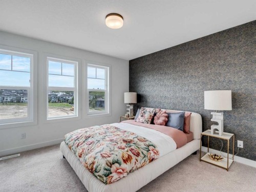 6106-200 Southridge Drive, Okotoks, AB - Indoor Photo Showing Bedroom