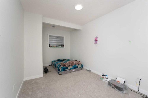 4831 87 Avenue Ne, Calgary, AB 