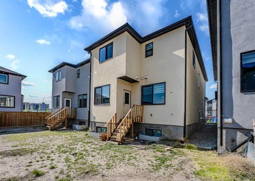 4831 87 Avenue Ne, Calgary, AB 