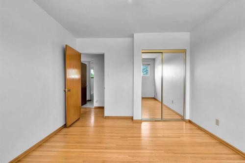 5247 Thomas Street Ne, Calgary, AB 