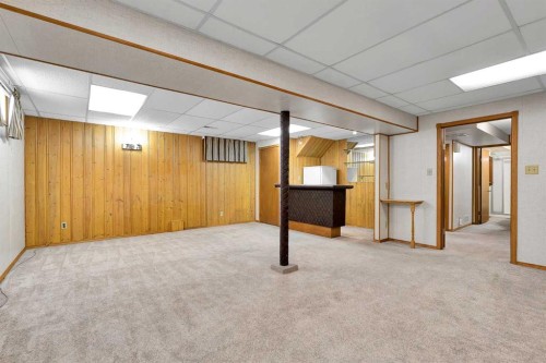 5247 Thomas Street Ne, Calgary, AB 