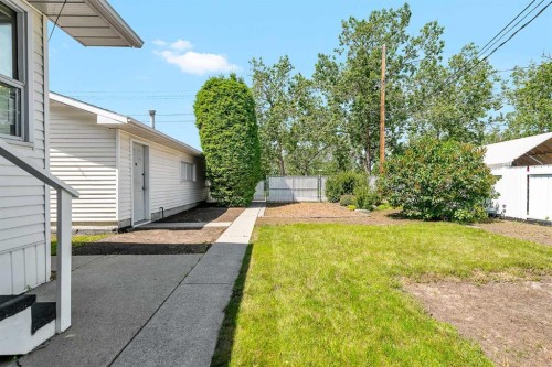 5247 Thomas Street Ne, Calgary, AB 