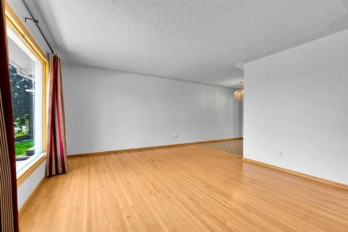 5247 Thomas Street Ne, Calgary, AB 
