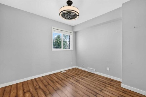 254 Douglas Glen Heath Se, Calgary, AB 