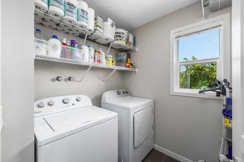 158 Mahogany Grove Se, Calgary, AB 