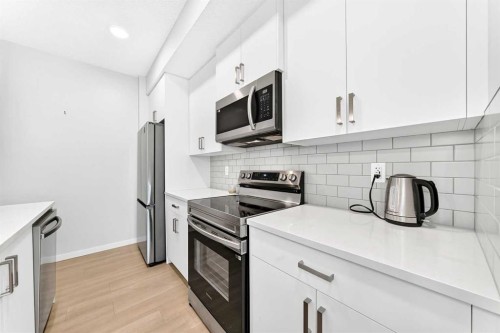 3211-33 Carringham Gate Nw, Calgary, AB 