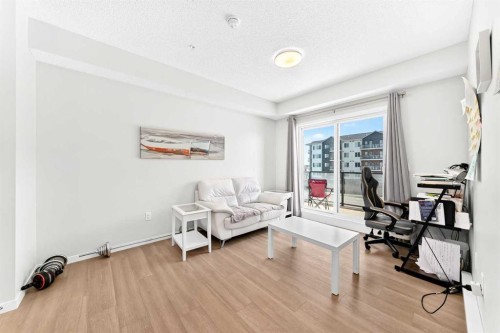 3211-33 Carringham Gate Nw, Calgary, AB 
