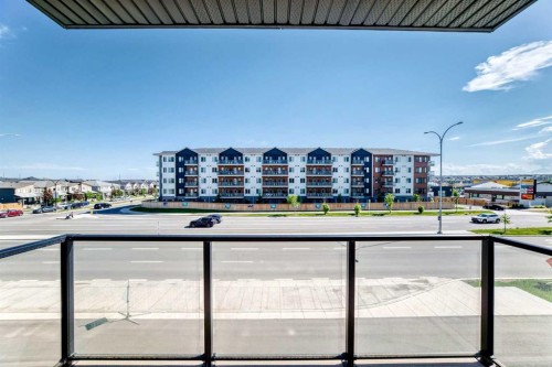 3211-33 Carringham Gate Nw, Calgary, AB 