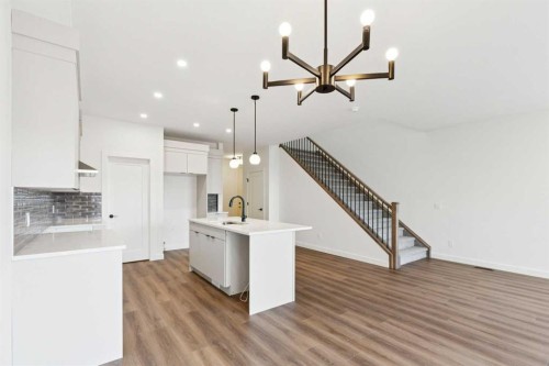 89 Heritage Park, Cochrane, AB - Indoor Photo Showing Kitchen